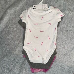 3pc Nike onesies